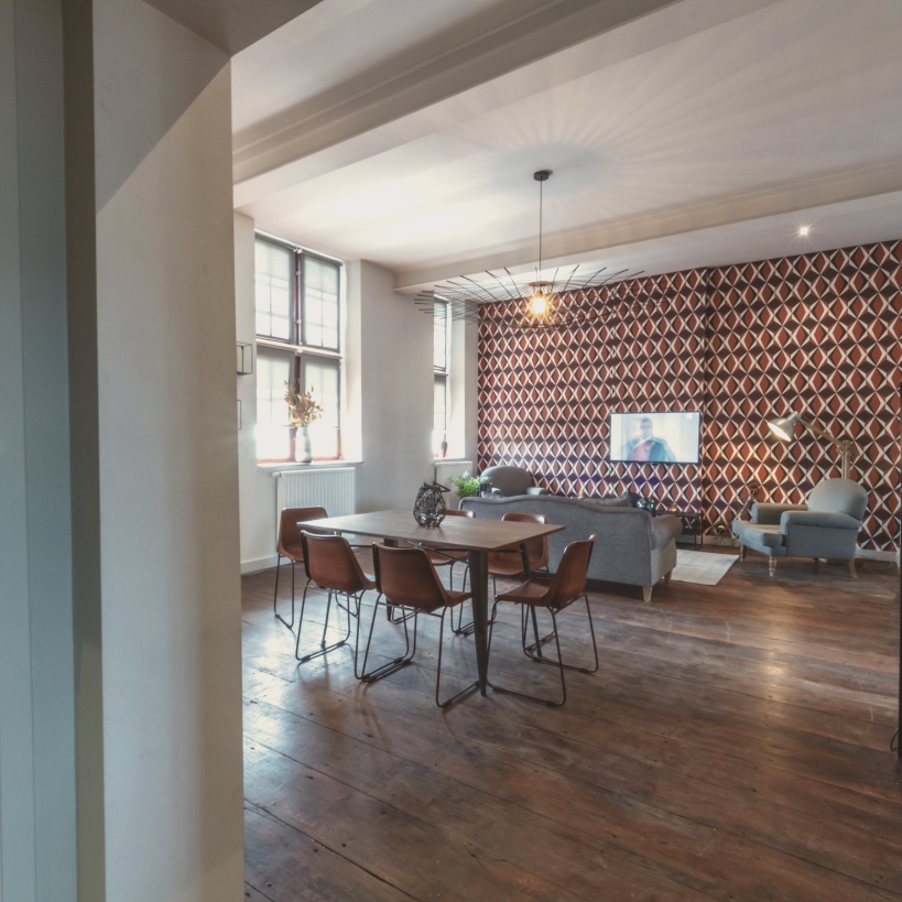 VINTAGE FAMILY SUITE