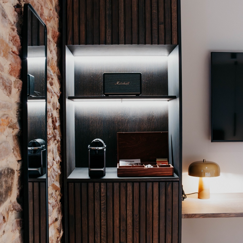 VELVET ROOM