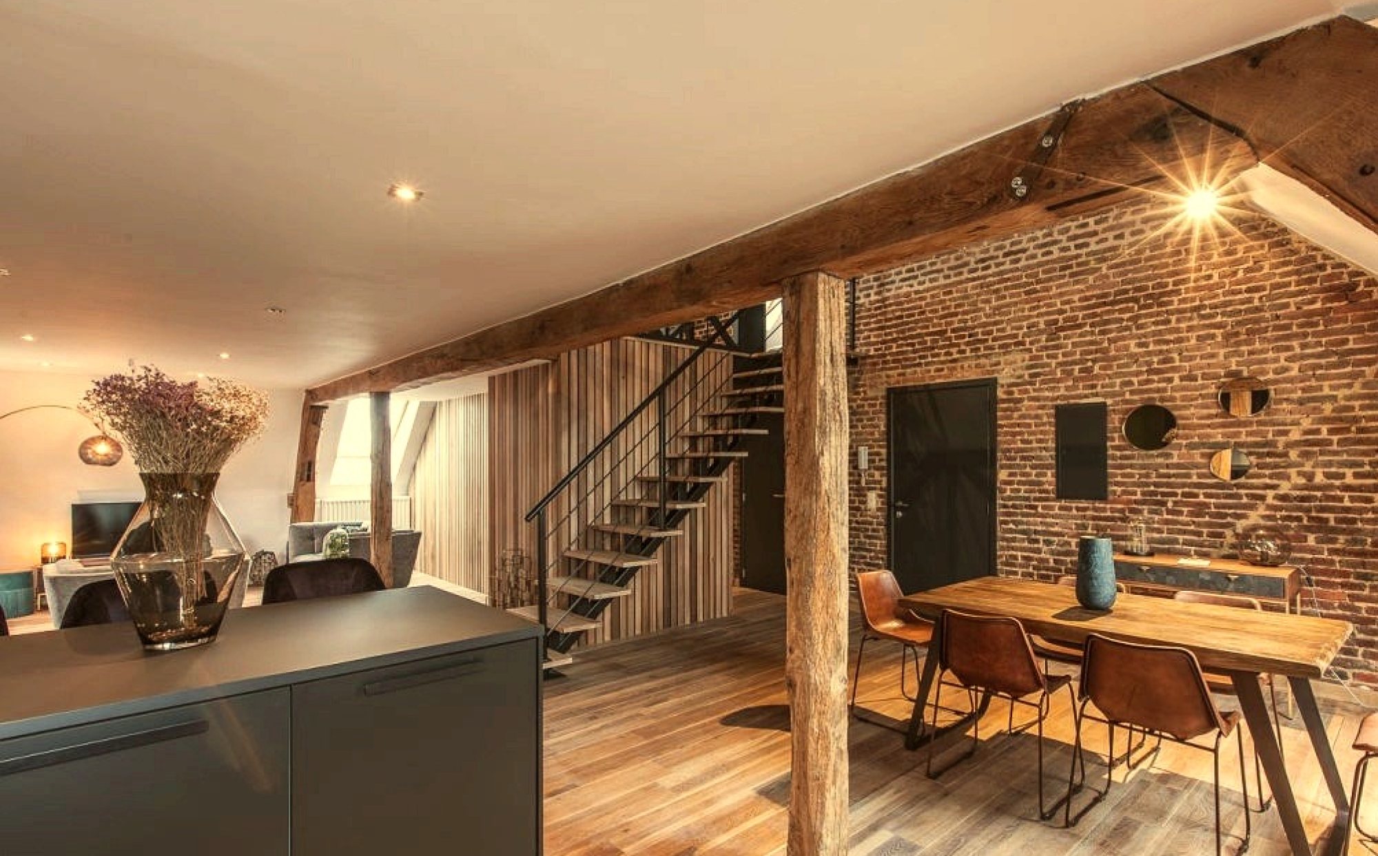 SUITE LOFT